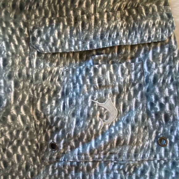 Reel Legends Gray Fish Scale Fishing Shorts - Picture 4 of 11
